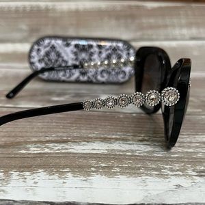 Brighton Twinkle Link Sunglasses! Excellent Condition!
